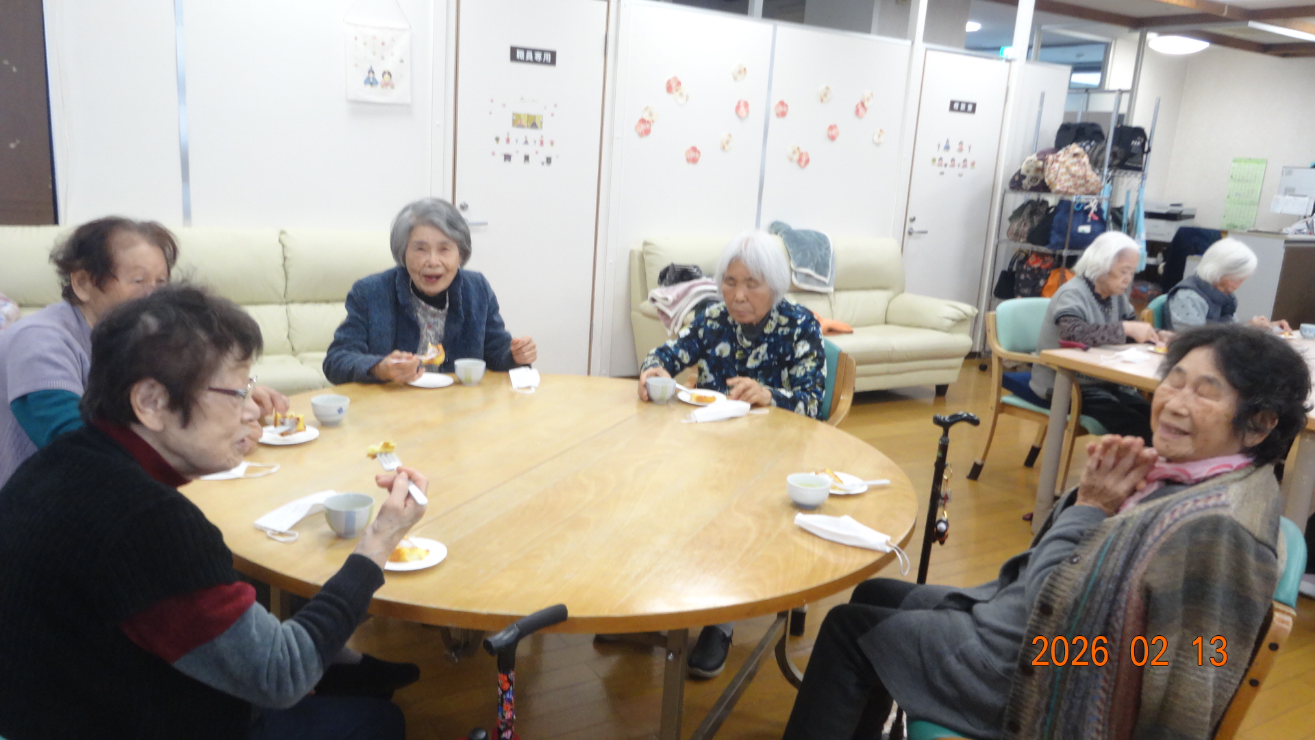 フレンチトーストを食べられている様子